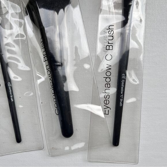 ELF Professional Makeup Beauty Eyeshadow Contour and Complexion Trio Brushes - Picture 2 of 14